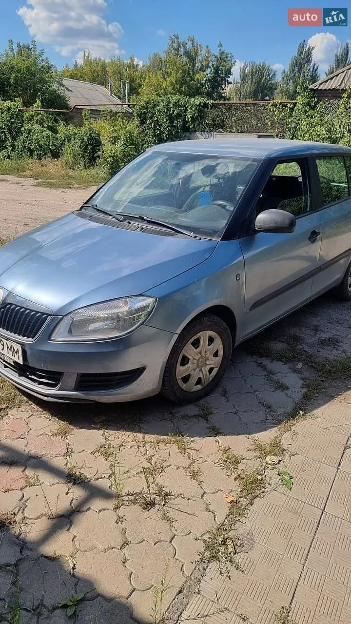 2010 Skoda Fabia - мініатюра 3