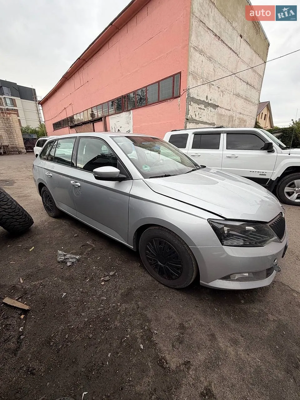 2015 Skoda Fabia - мініатюра 2
