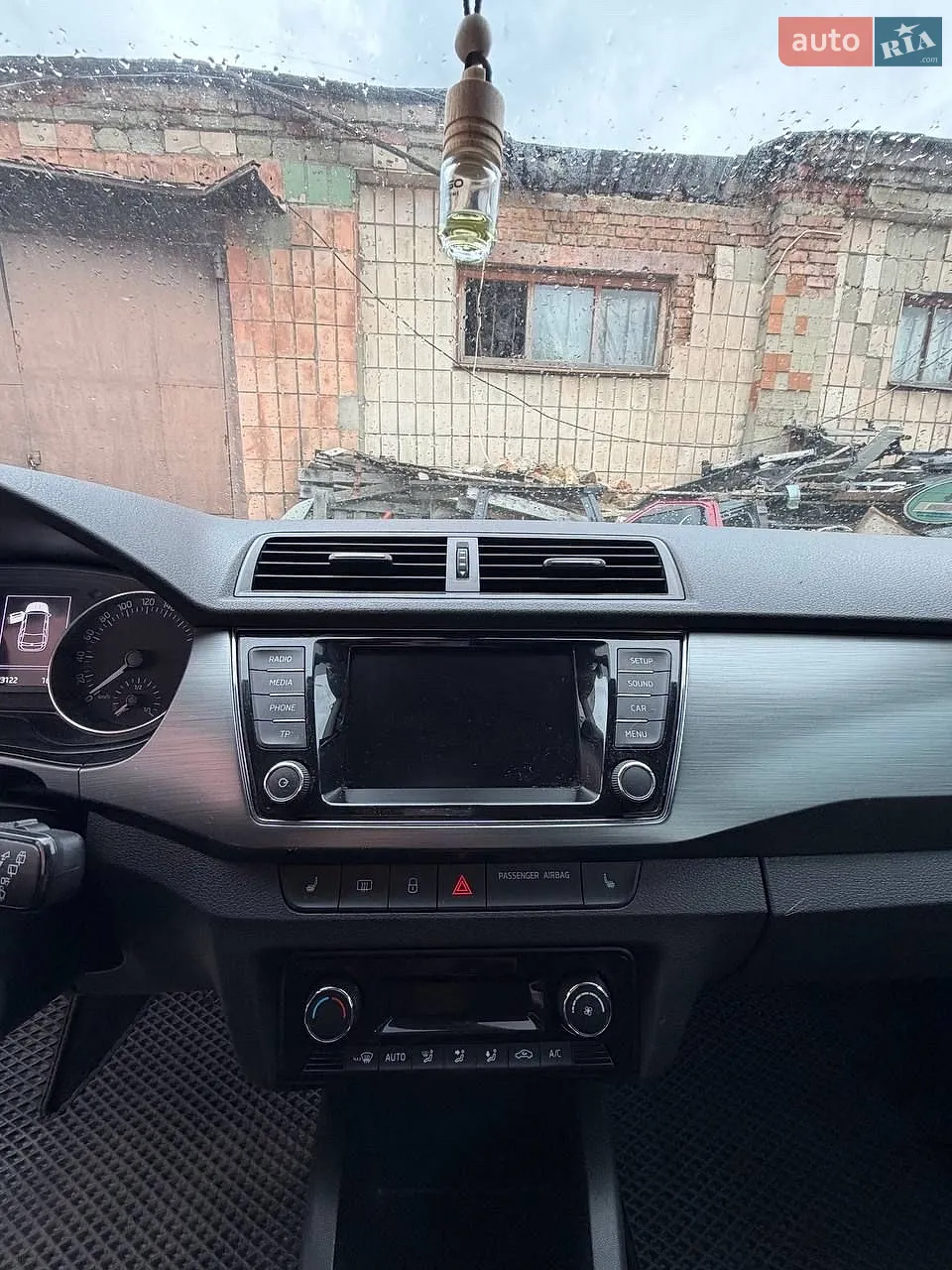 2015 Skoda Fabia - мініатюра 13