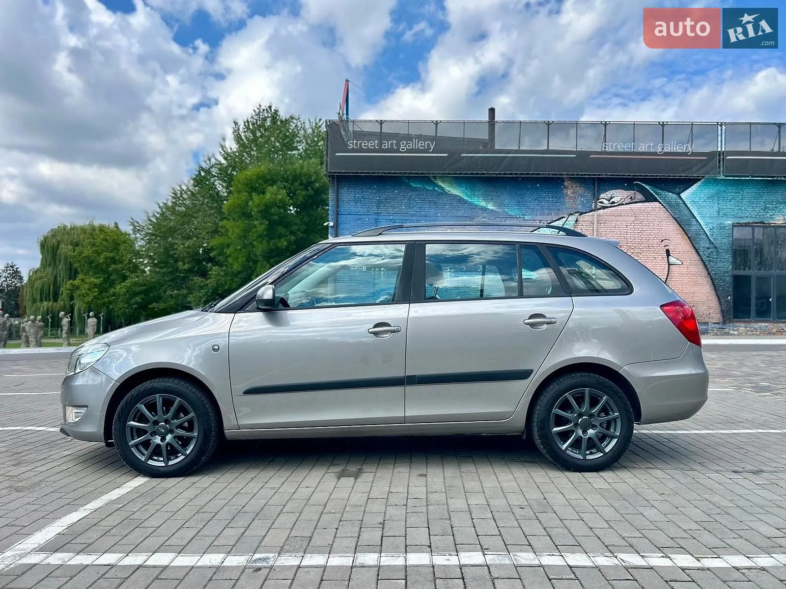 2011 Skoda Fabia - мініатюра 7
