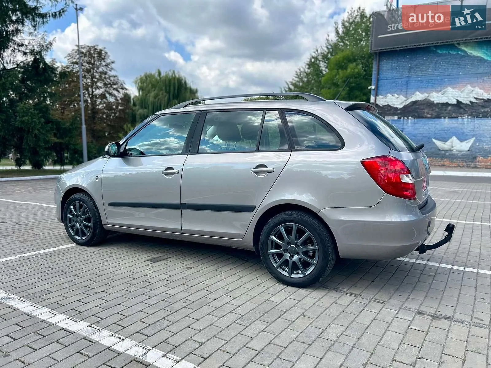 2011 Skoda Fabia - мініатюра 12