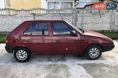 Хэтчбек Skoda Favorit 1990 в Дубно