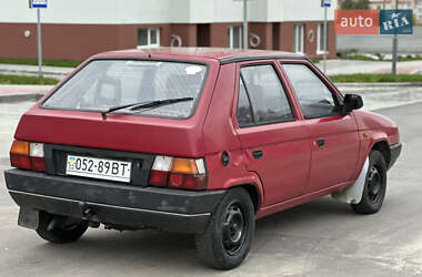 Хэтчбек Skoda Favorit 1994 в 