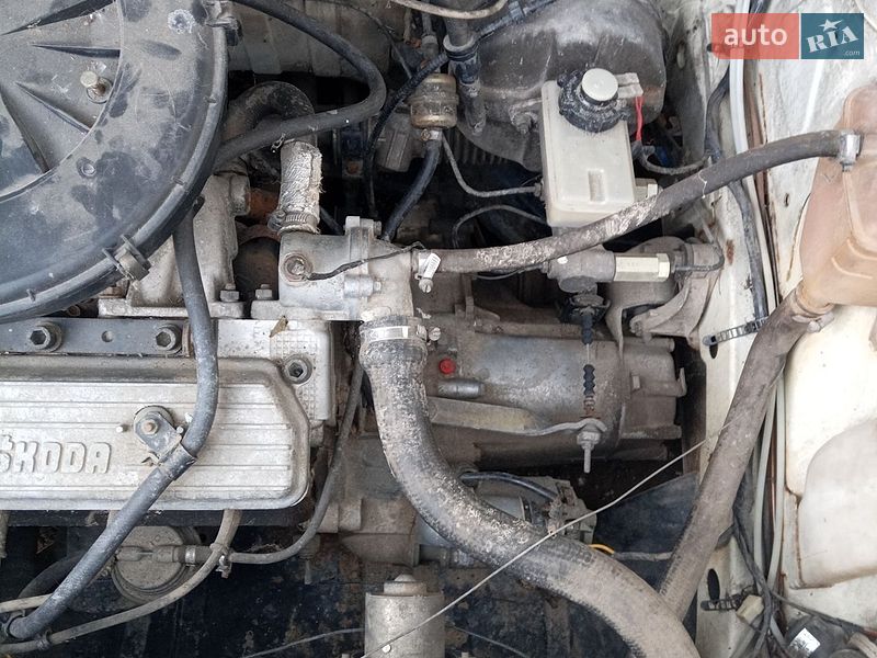 Хэтчбек Skoda Favorit 1991 в Золочеве