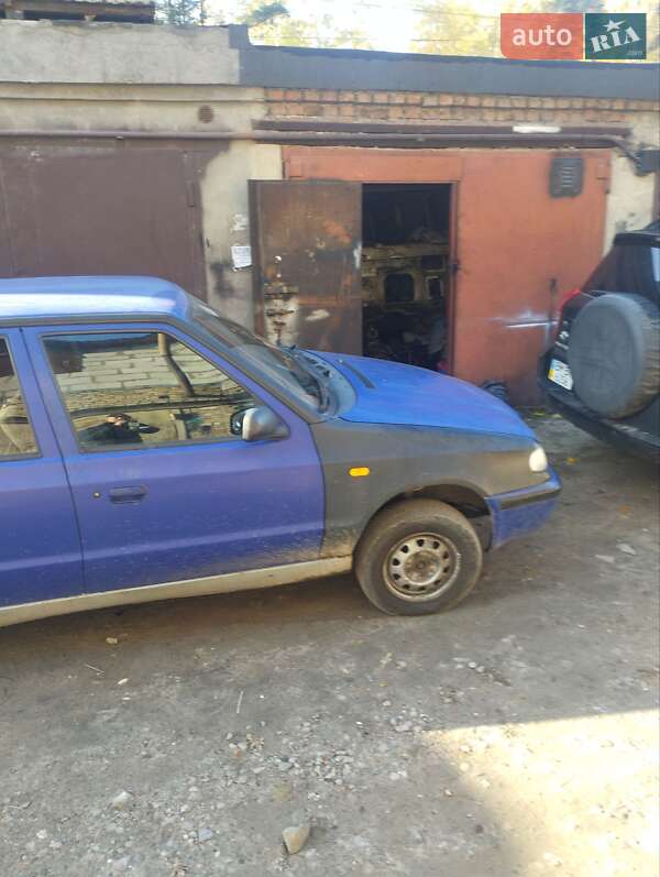 Хэтчбек Skoda Felicia 2001 в Киеве