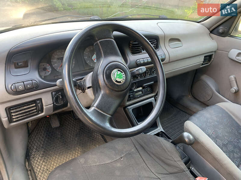 Универсал Skoda Felicia 1998 в Ромнах