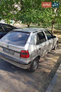 Хэтчбек Skoda Felicia 1997 в 