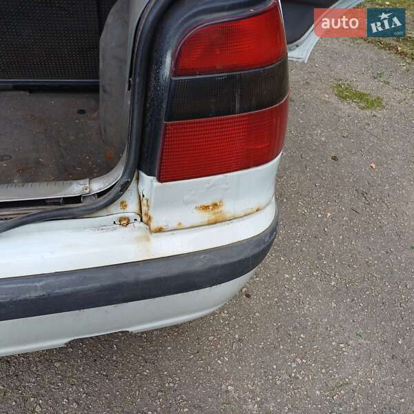 Хетчбек Skoda Felicia 1998 в Харкові