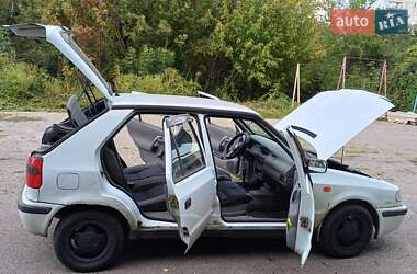 Хэтчбек Skoda Felicia 1998 в  фото 30 Хэтчбек Skoda Felicia 1998 в