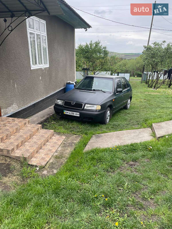 Хэтчбек Skoda Felicia 1999 в  фото Хэтчбек Skoda Felicia 1999 в