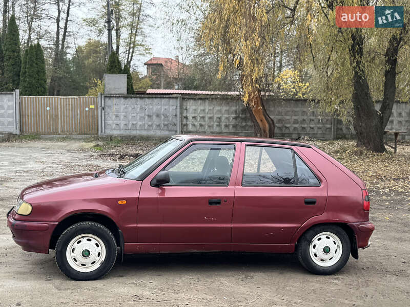 Хетчбек Skoda Felicia 1997 в Києві