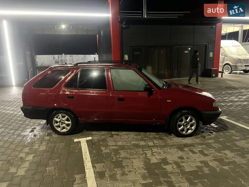 Универсал Skoda Felicia 1997 в Старом Самборе