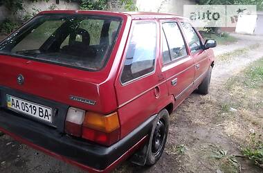 Універсал Skoda Forman 1994 в Жовтих Водах