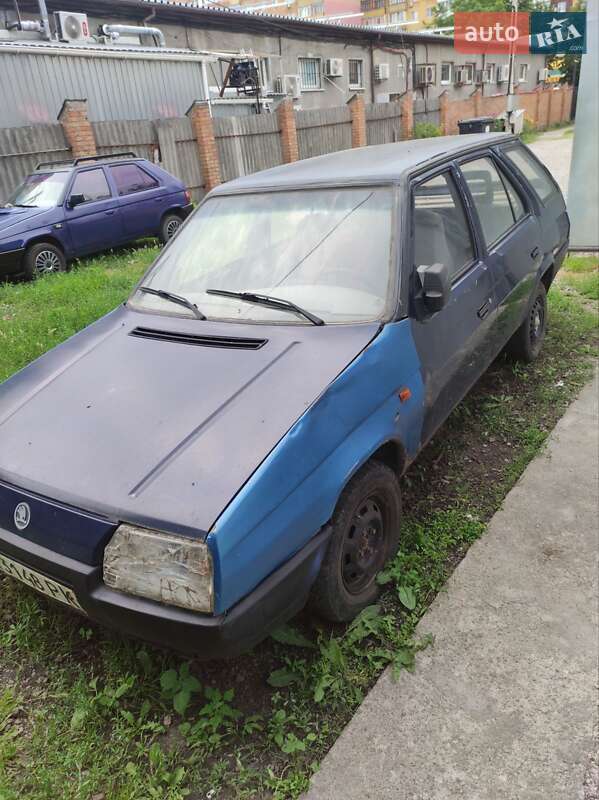 Универсал Skoda Forman 1993 в Кропивницком
