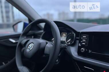 Внедорожник / Кроссовер Skoda Kamiq 2021 в 