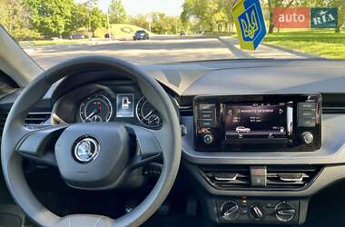 Внедорожник / Кроссовер Skoda Kamiq 2021 в 