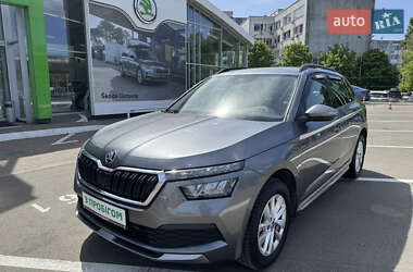 Внедорожник / Кроссовер Skoda Kamiq 2023 в Киеве