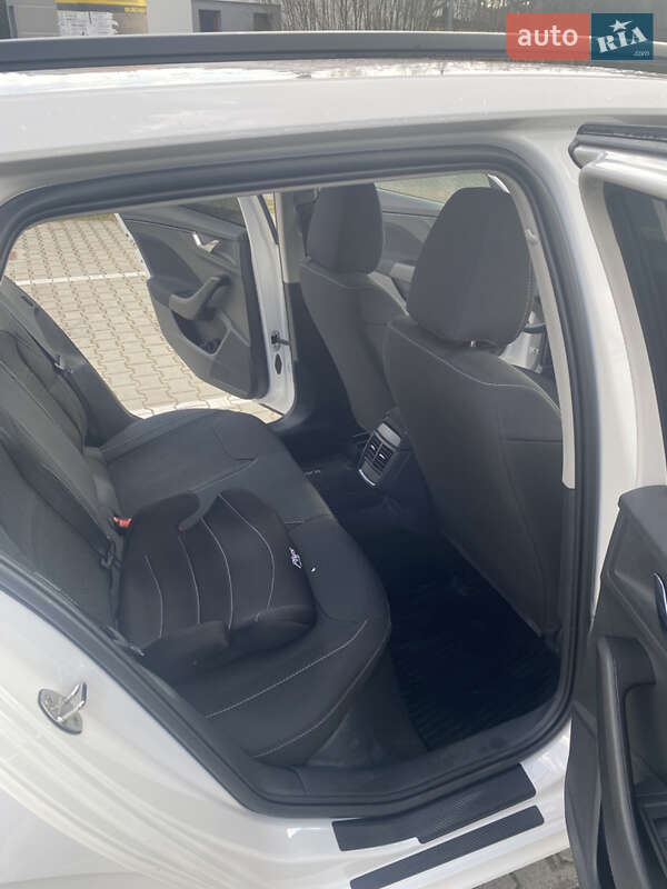 Позашляховик / Кросовер Skoda Kamiq 2023 в Долинській