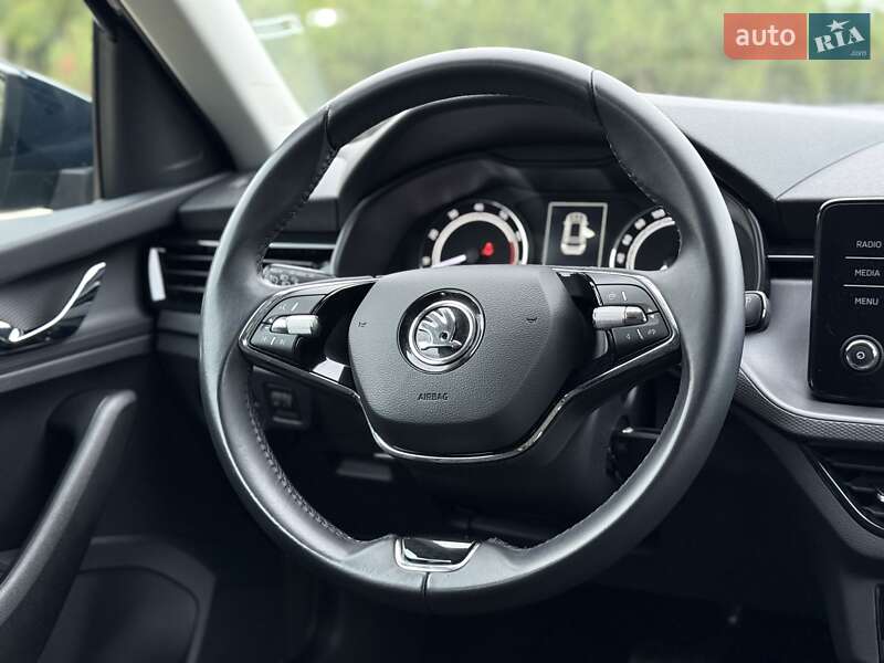 Позашляховик / Кросовер Skoda Kamiq 2021 в Києві
