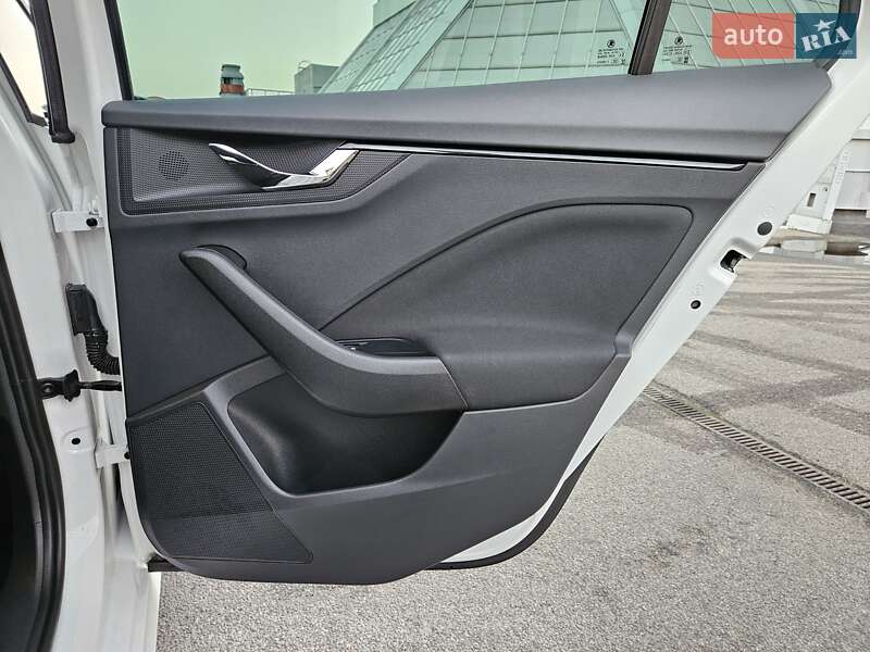 Внедорожник / Кроссовер Skoda Kamiq 2021 в Днепре