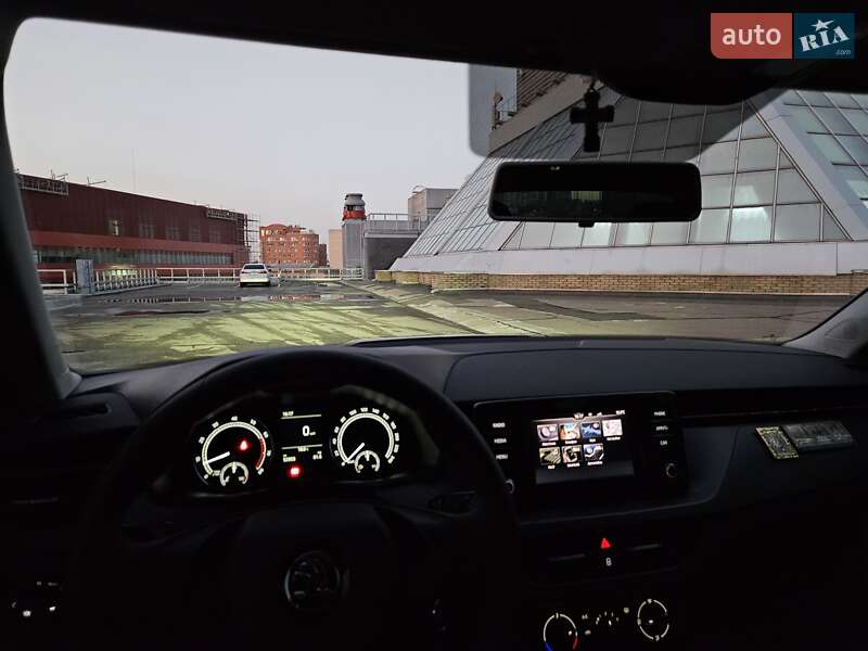Внедорожник / Кроссовер Skoda Kamiq 2021 в Днепре