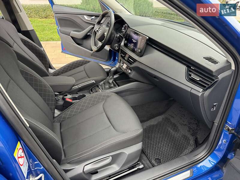 Внедорожник / Кроссовер Skoda Kamiq 2022 в Киеве