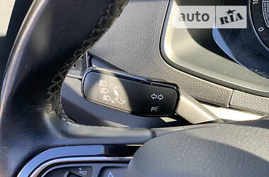 Внедорожник / Кроссовер Skoda Karoq 2018 в 