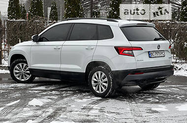 Внедорожник / Кроссовер Skoda Karoq 2018 в 