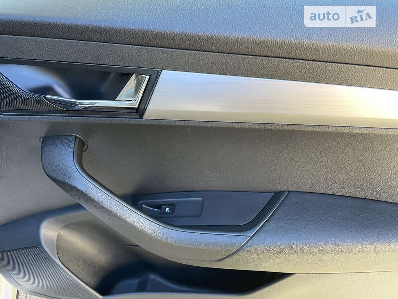 Позашляховик / Кросовер Skoda Karoq 2019 в Львові