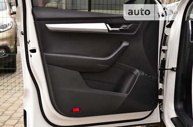 Внедорожник / Кроссовер Skoda Karoq 2020 в 