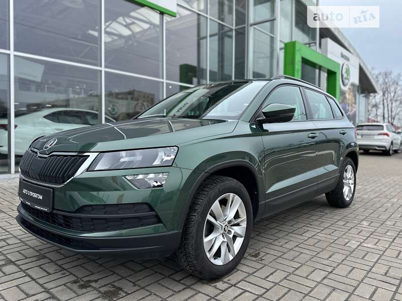 Внедорожник / Кроссовер Skoda Karoq 2021 в Киеве