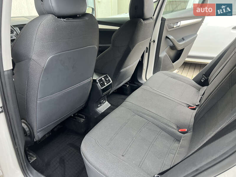 Внедорожник / Кроссовер Skoda Karoq 2020 в Одессе