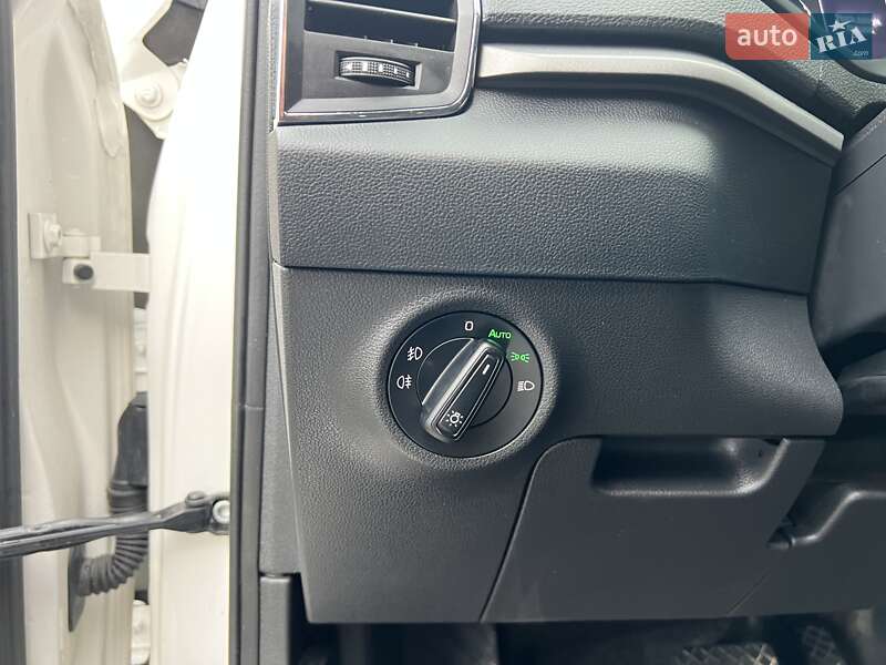 Позашляховик / Кросовер Skoda Karoq 2021 в Києві