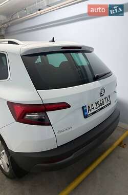Внедорожник / Кроссовер Skoda Karoq 2018 в 