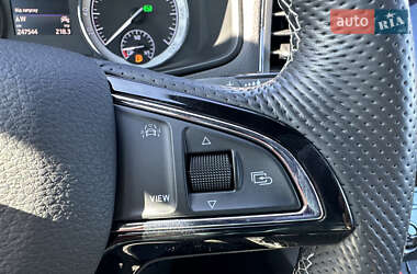 Внедорожник / Кроссовер Skoda Karoq 2020 в 
