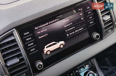 Внедорожник / Кроссовер Skoda Karoq 2021 в 