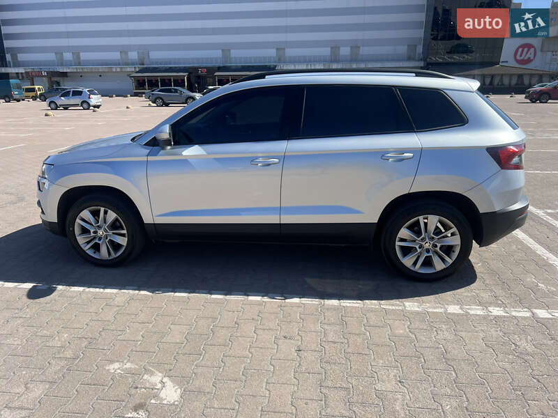 Позашляховик / Кросовер Skoda Karoq 2021 в Києві