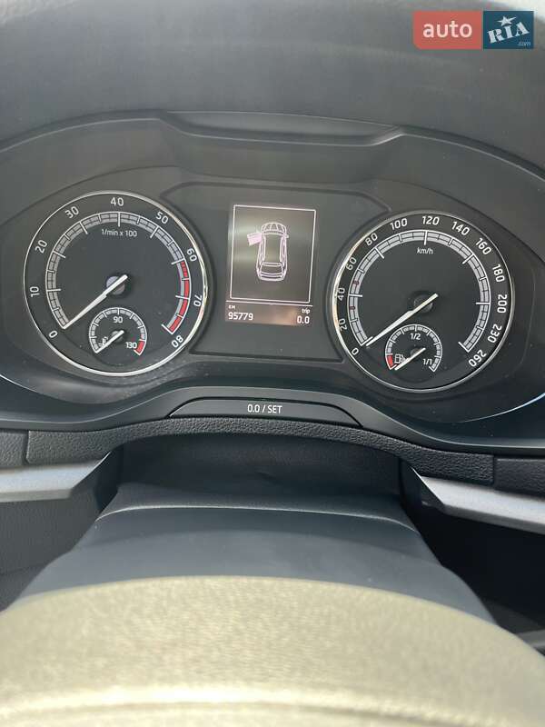 Позашляховик / Кросовер Skoda Karoq 2020 в Києві