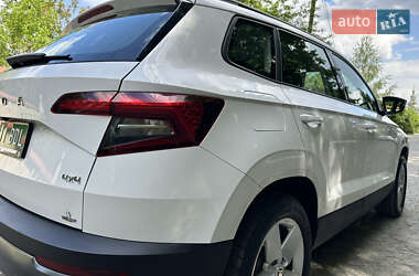 Внедорожник / Кроссовер Skoda Karoq 2020 в 