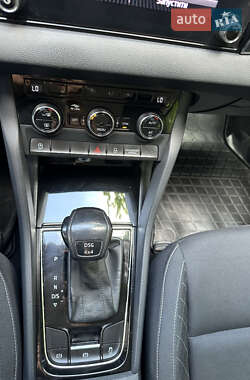 Внедорожник / Кроссовер Skoda Karoq 2020 в 