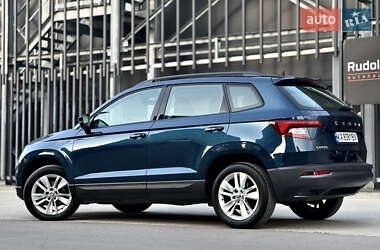 Внедорожник / Кроссовер Skoda Karoq 2021 в 