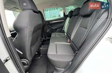 Внедорожник / Кроссовер Skoda Karoq 2022 в 