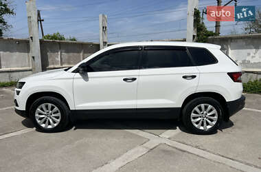 Внедорожник / Кроссовер Skoda Karoq 2022 в 