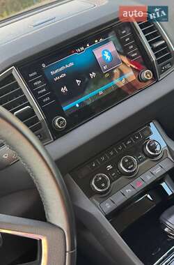 Позашляховик / Кросовер Skoda Karoq 2019 в 