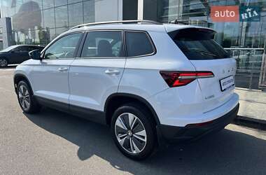 Внедорожник / Кроссовер Skoda Karoq 2023 в 