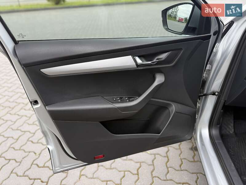 Внедорожник / Кроссовер Skoda Karoq 2018 в Ивано-Франковске