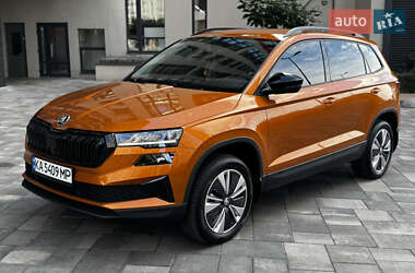 Внедорожник / Кроссовер Skoda Karoq 2024 в Киеве