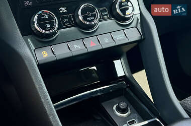 Внедорожник / Кроссовер Skoda Karoq 2020 в 