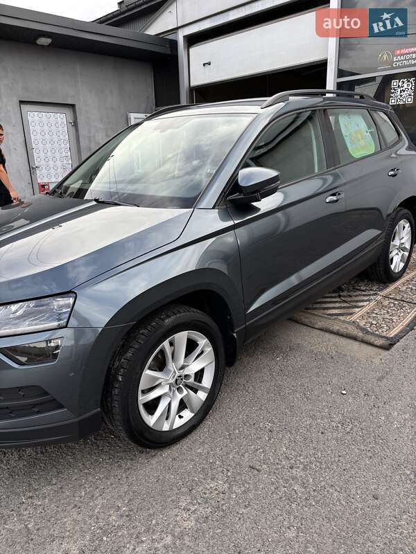 Внедорожник / Кроссовер Skoda Karoq 2020 в Обухове