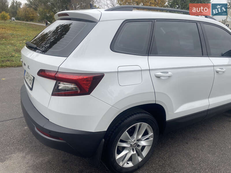 Внедорожник / Кроссовер Skoda Karoq 2022 в Краснограде